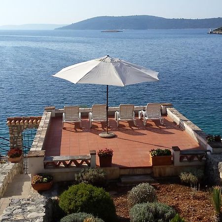 Villa Sol Vinisce Exterior photo