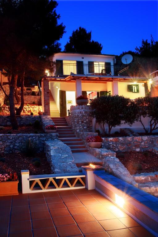 Villa Sol Vinisce Exterior photo